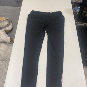 NWT women’s Annemomo capri leggings